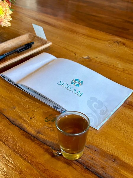 ソハム スパのウェルカムドリンクとメニュー